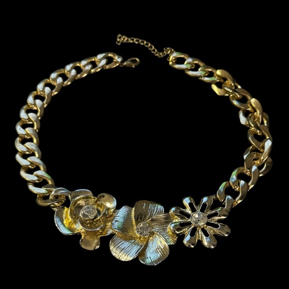 ✨Vintage Gold Plated Flower Chain Necklace - Picture 2 of 2